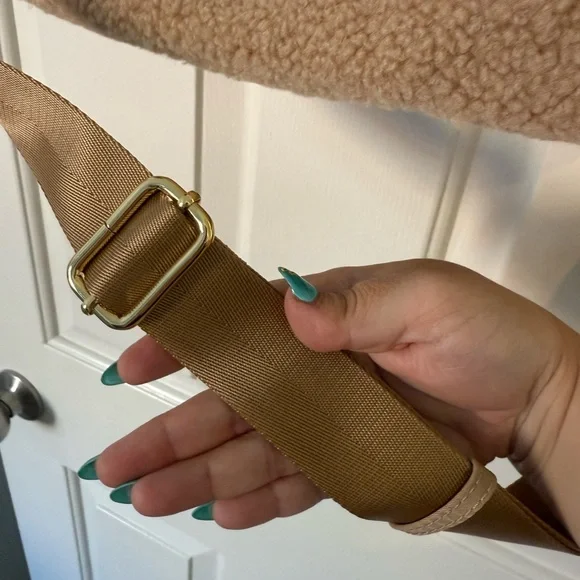 STONEY CLOVER LANE Cozy Teddy Tan Tote Bag! - Picture 5 of 7